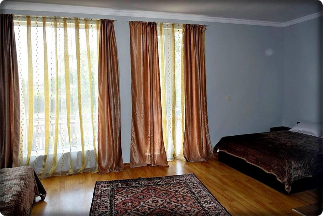 Guest House Qedi Jvari Екстериор снимка